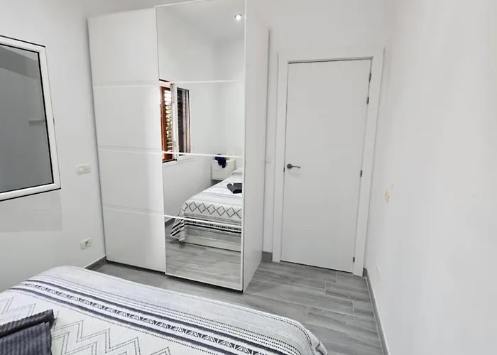 Luxury With Privacy And Jacuzzi By Canarias Prime Homes シャレー *
