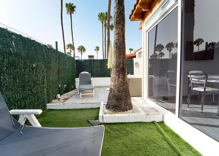 Luxury With Privacy And Jacuzzi By Canarias Prime Homes シャレー マスパロマス